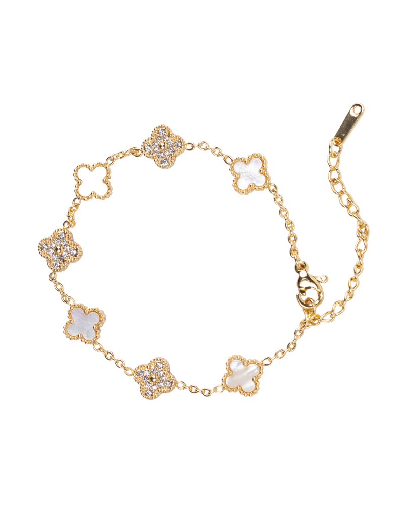 Pulsera Dorada con Tréboles de Madre Perla e Incrustaciones de Zirconia